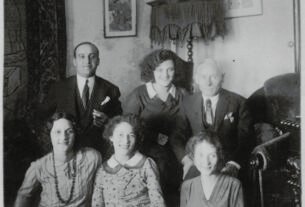 Ema Klabin com sua família na casa da Rua São Vicente de Paula, no bairro de Higienópolis, em 1935. Arquivo Ema Klabin.